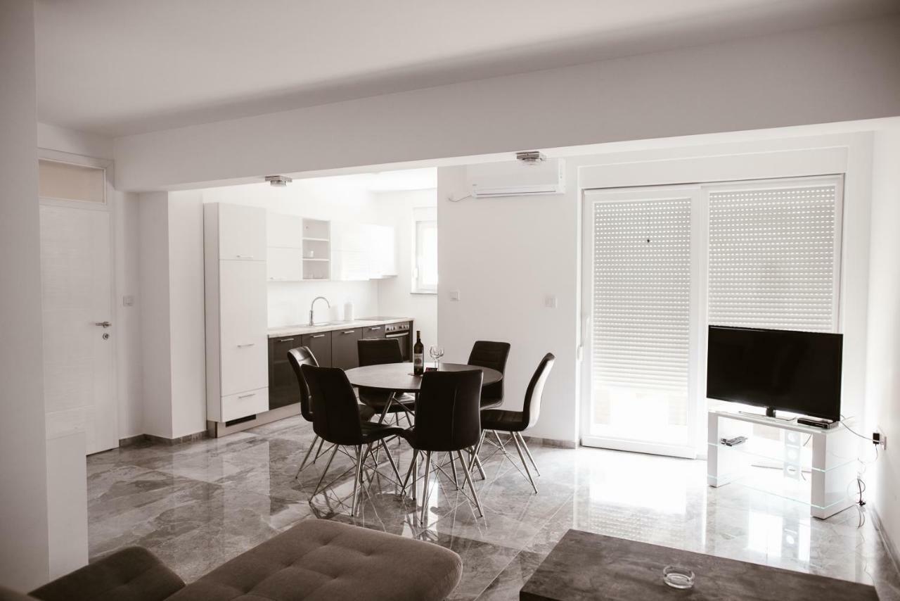 The Nikolic Suites - Villa Woegenstein Tribalj エクステリア 写真